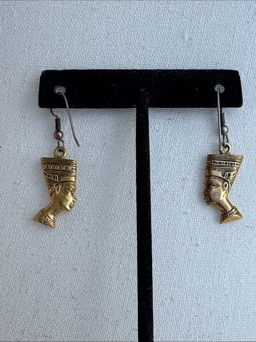 Egyptian queen goddess / princess Nefertiti pierced earrings